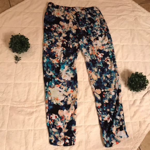 Pants - Picture 2 of 3